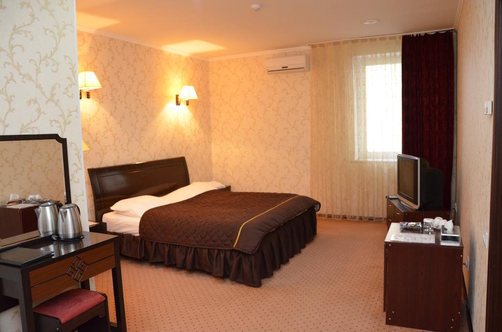 Golden Palace Hotel Aktau Exterior foto